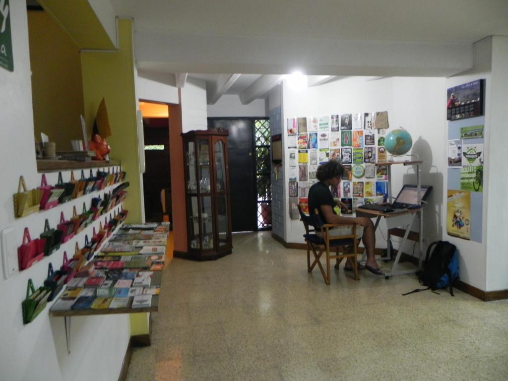 Hostal Tamarindo Itagui Luaran gambar