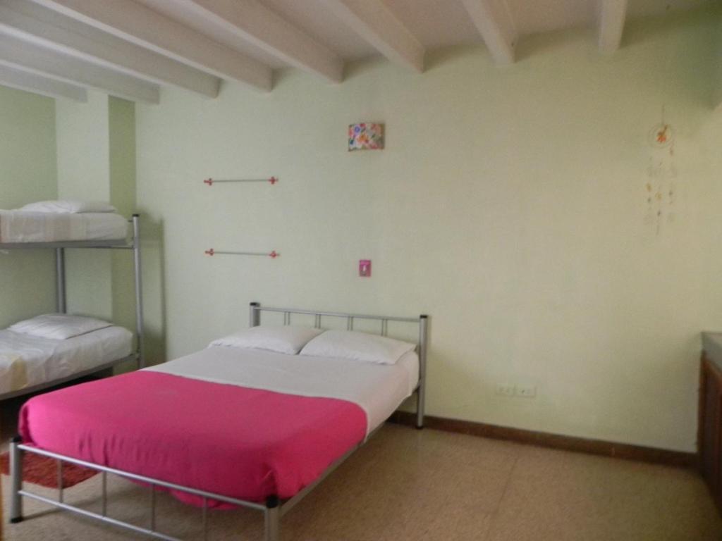 Hostal Tamarindo Itagui Bilik gambar
